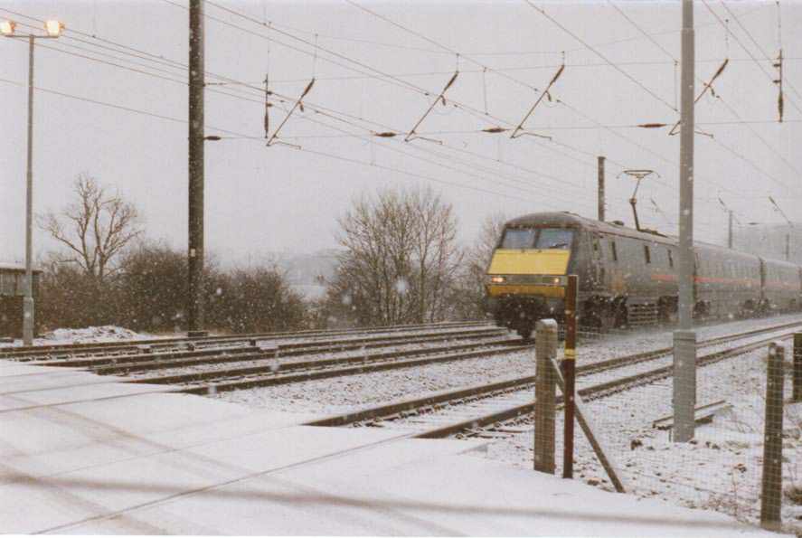 Class 91 in the Snow at Greatford