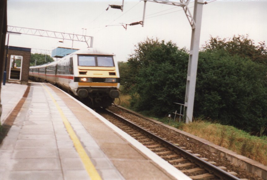 DVT MK3 in Swallow Livery at Norton Bridge.